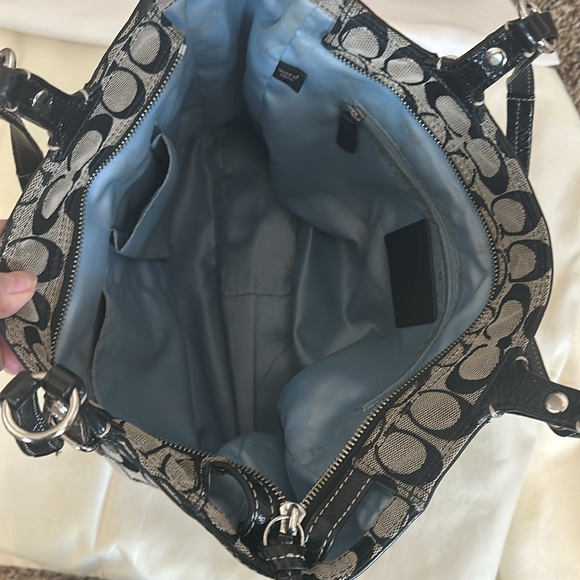 Coach Shoulder Bag with buckle detailing on straps. Outside Side & back pockets - Picture 6 of 6